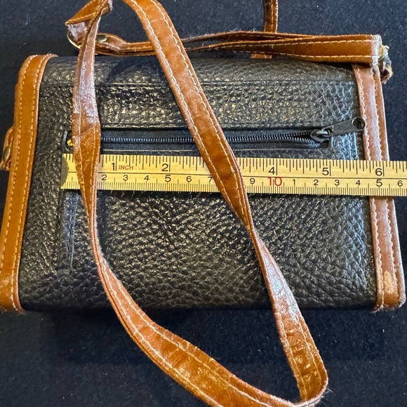 Vintage Blue and Tan Pebblesd Leather Crossbody Bag - Picture 12 of 15